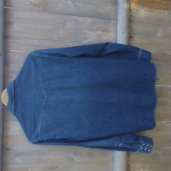 Denim shirt - Picture 6 of 7